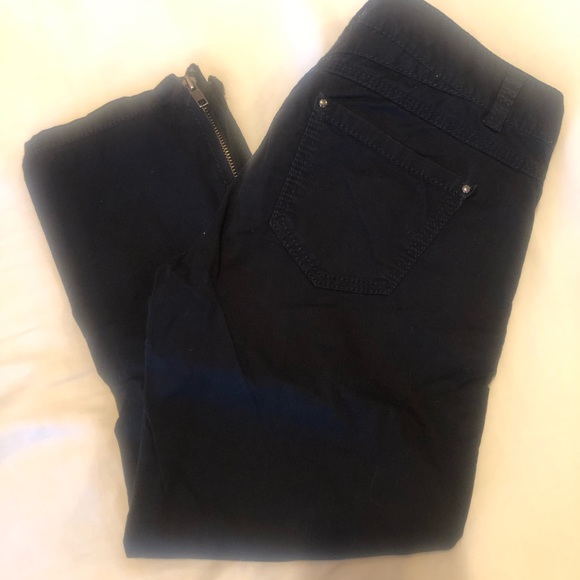 EXPRESS Capri pants - Picture 3 of 5